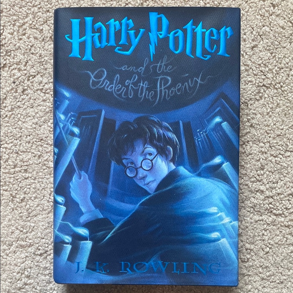 Hard Cover Harry Potter Book Five Harry Potter And The Order Of The Phoenix